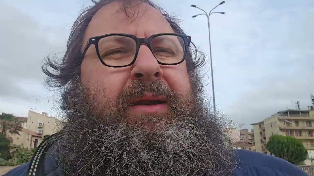 Rifiuti e beni culturali, protezione civile e siti pubblici.  Una città allo sbando.