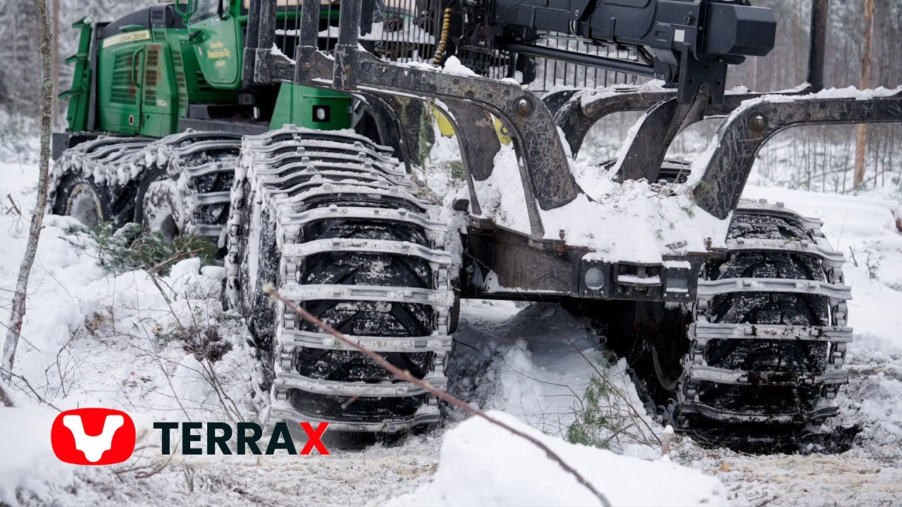 Clark Tracks TerraX Customer Experiences: Johnny Granvik, Granvikin Metsätyö Oy, John Deere 1110E
