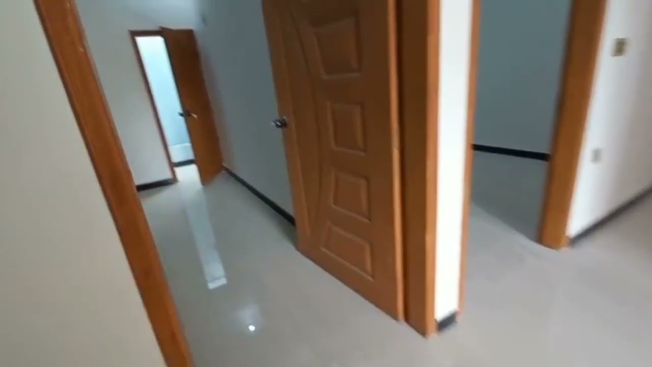 2bed dd louch 2nd floor sale with roof dastagir block 9 03158788824