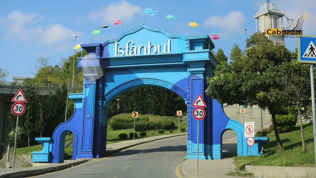 Vialand Shopping Mall / İsfanbul Tema Park (Disneyland)