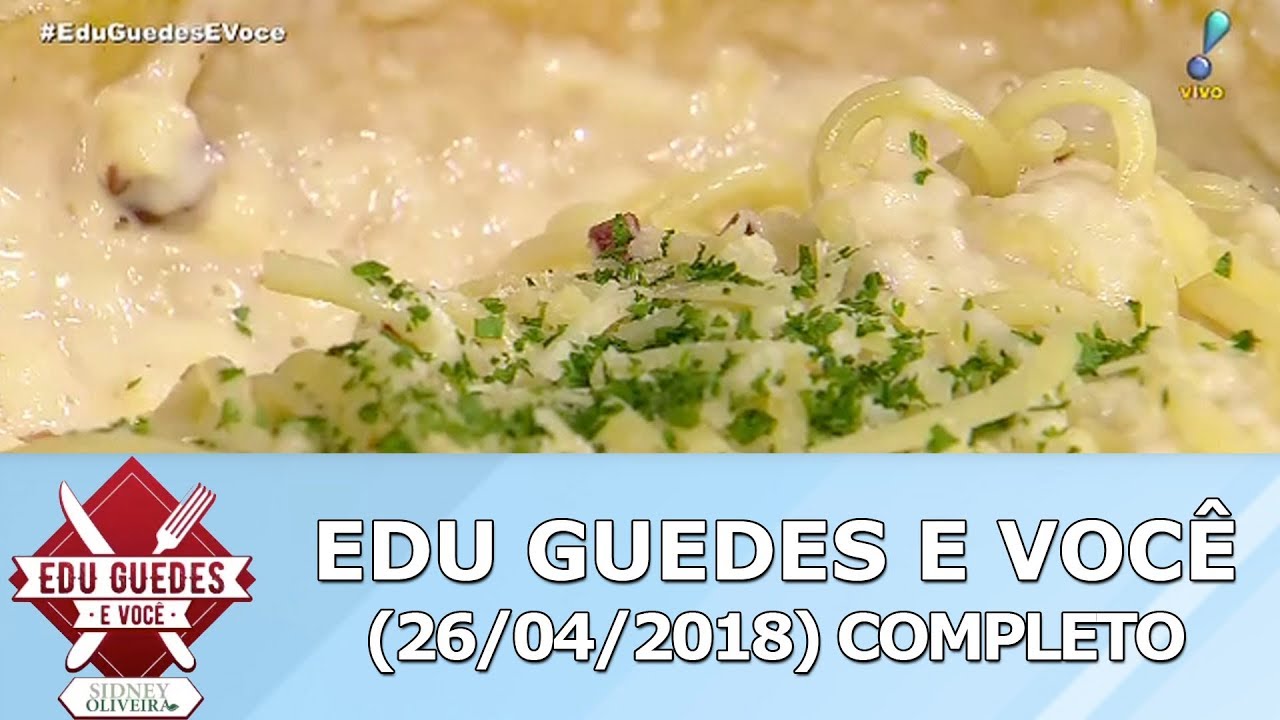 Edu Guedes e convidado ensinam a preparar espaguete no queijo parmesão