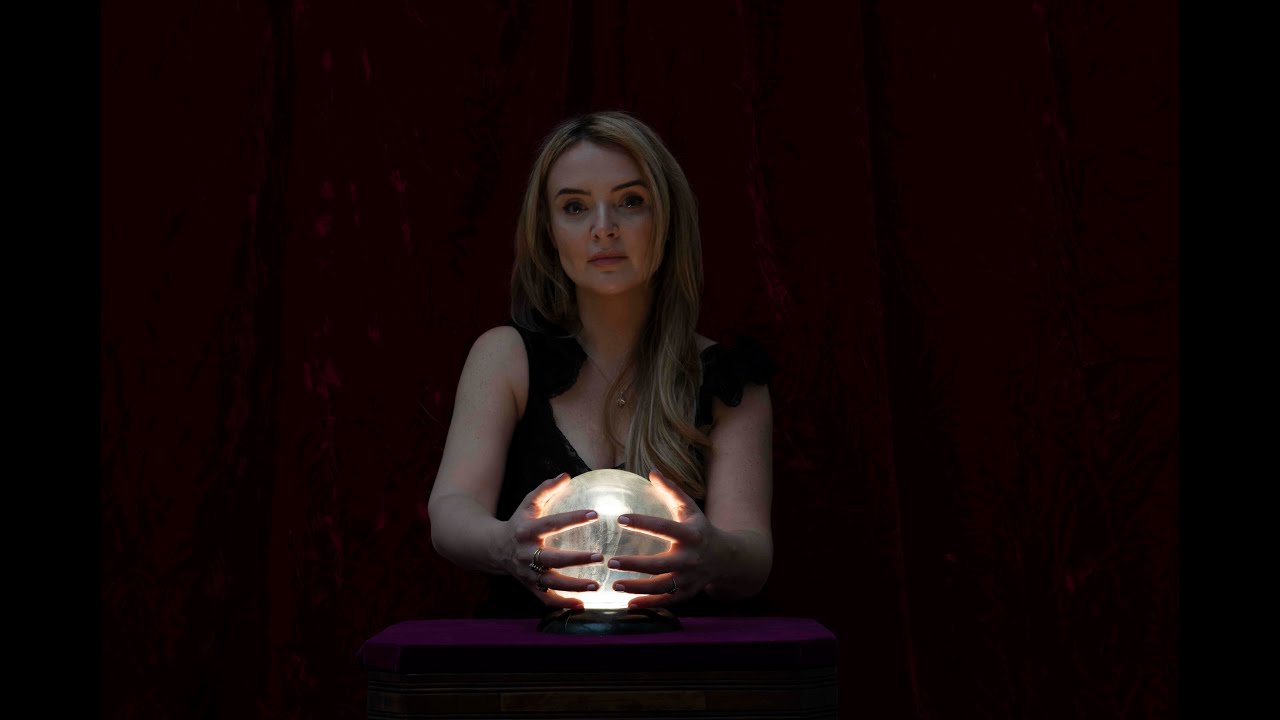 Emma Swift - Queen Jane Approximately - A film by Hugh Hales-Tooke