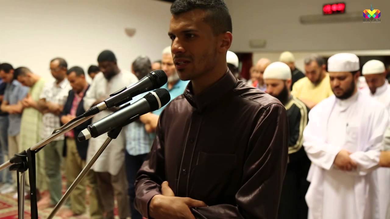 اول يوم في صلاة التراويح 2015 من مسجد فيرونا بصوت القارئ عبدالرحمن طوقان