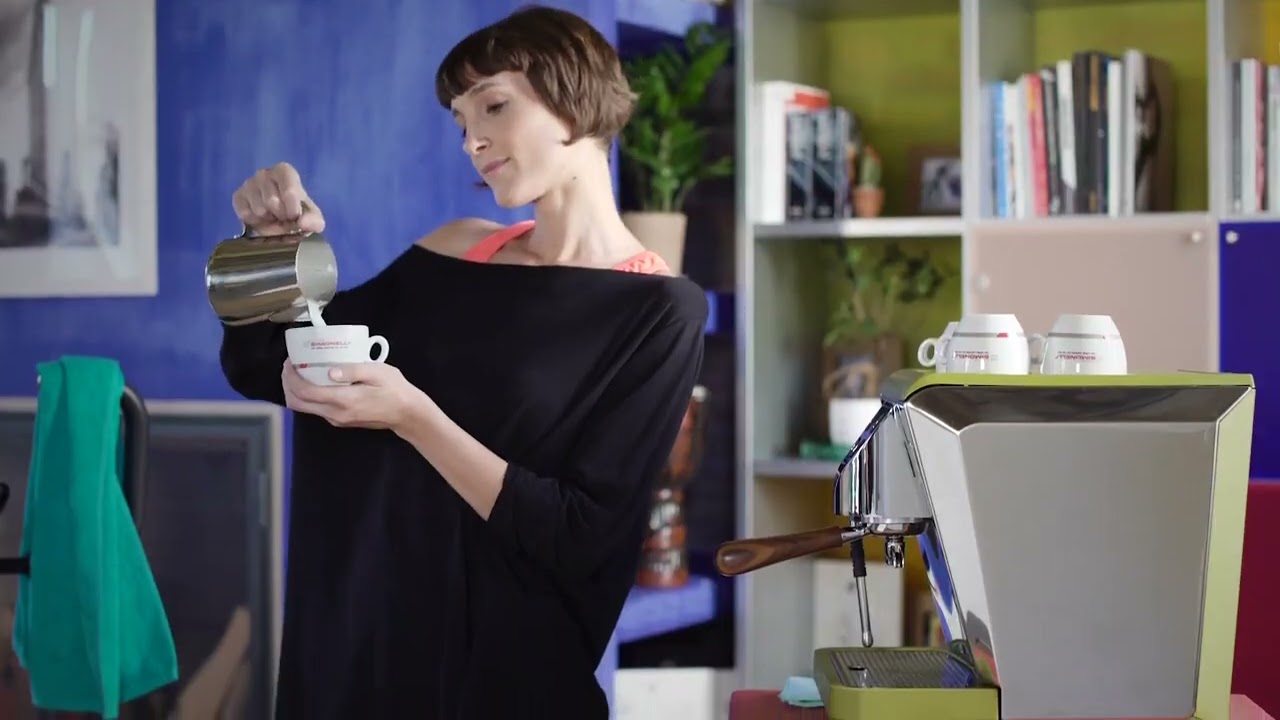 Кофемашина автоматическая Nuova Simonelli Oscar Mood Tank Black