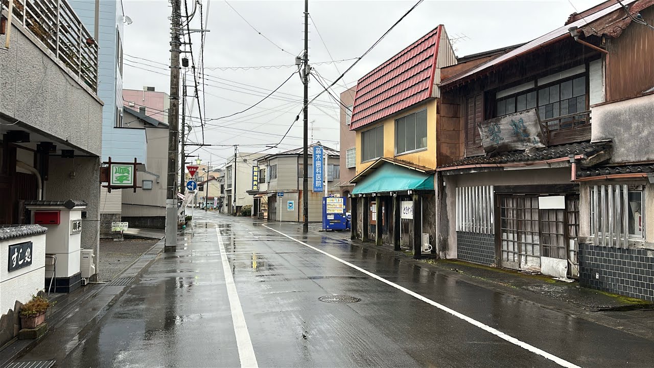 4K Japan Walk - rain walk in Fujinomiya around station area