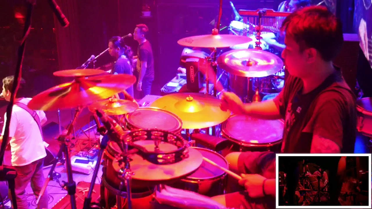 หลงวัฒน์ คาราบาว แสดงสดตะวันแดงอุบลราชธานี ( drum cover by แซม วงศ์ตะวัน )