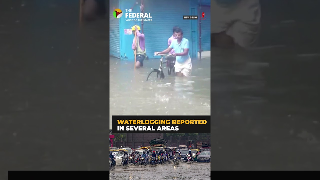 Heavy rain causes waterlogging in New Delhi | #shorts