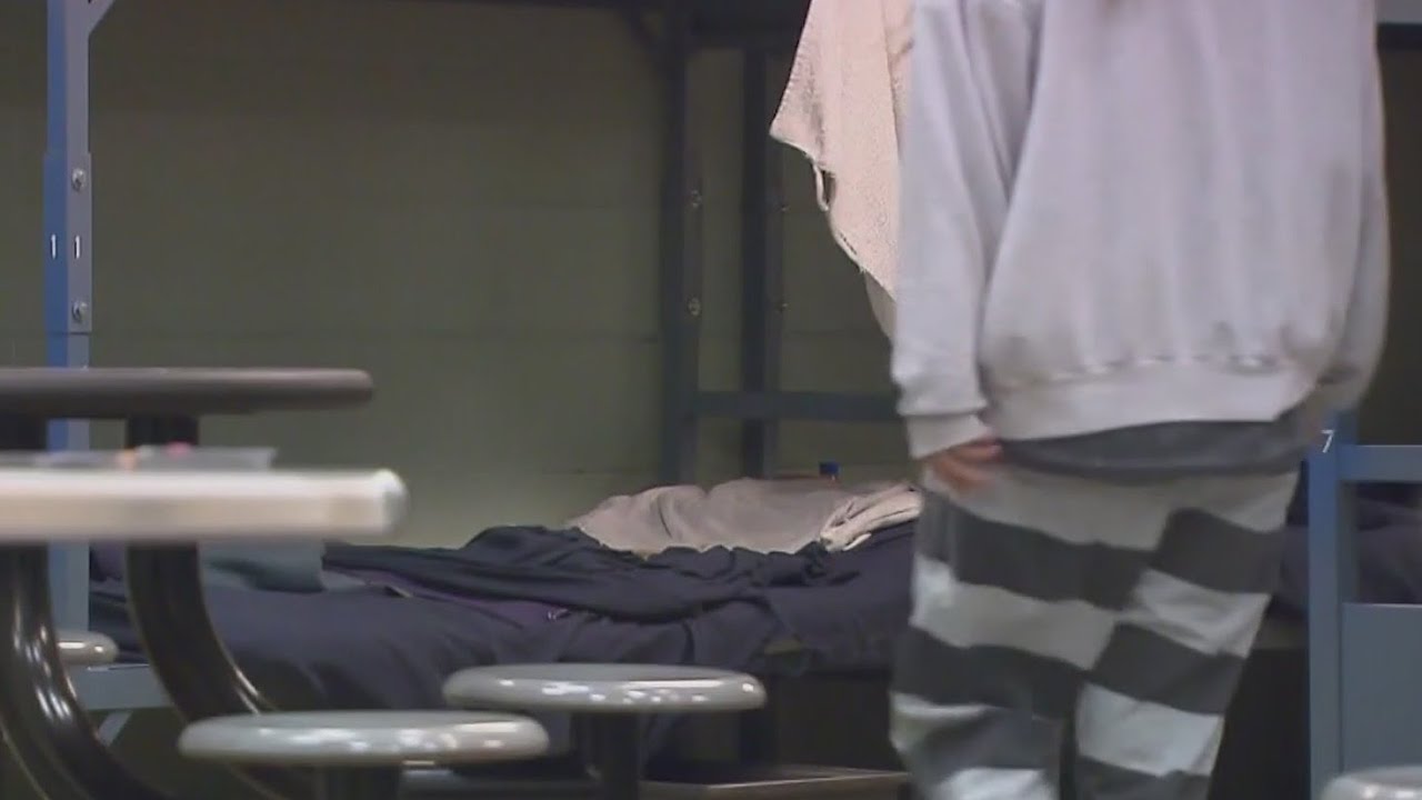 Multnomah County may lose 300 jail beds amid proposed budget cuts