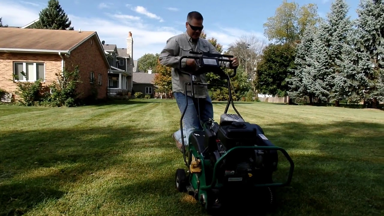 How To Aerate The Lawn : How To Use A Core Aerator