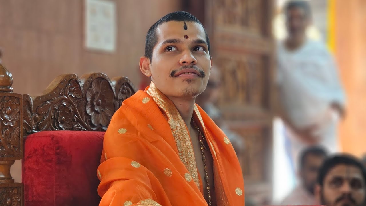 Srimad vidyadheesh Teerth Sripad Vader swamiji Visit to Sowkar M Baba Pai family Temple, Mangalore