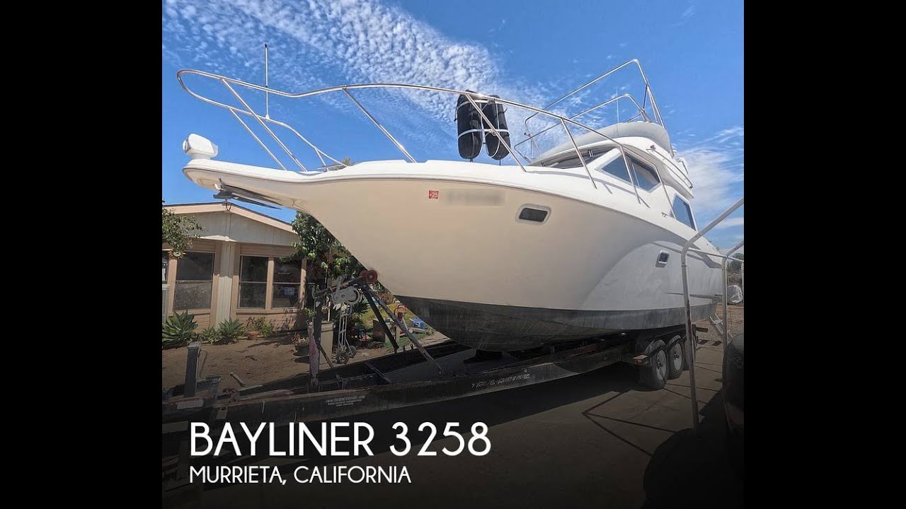 Used 2001 Bayliner 3258 Command Bridge for sale in Murrieta, California