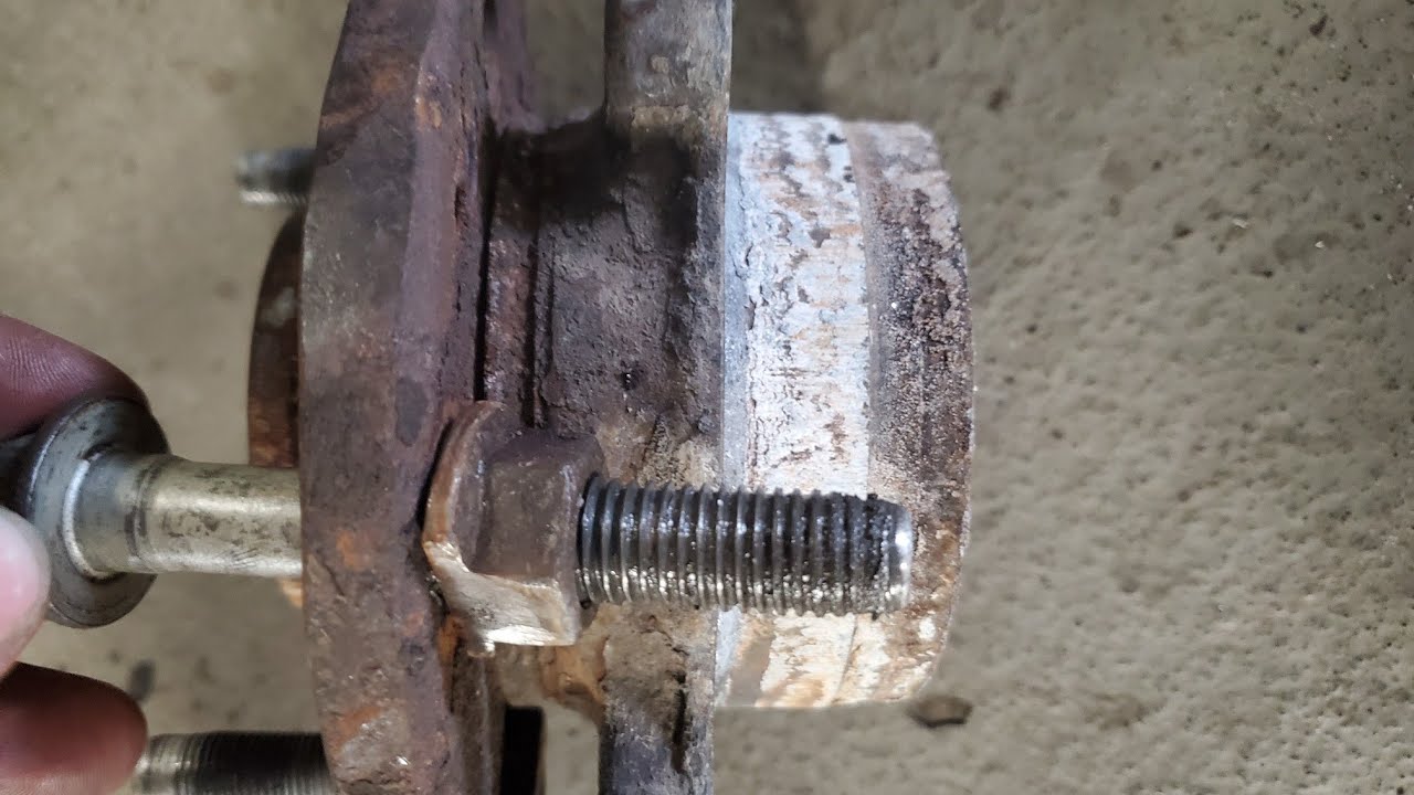BEST Wheel Bearing Removal 2011 - 2019 Ford Explorer Nightmare Wheel Bearing