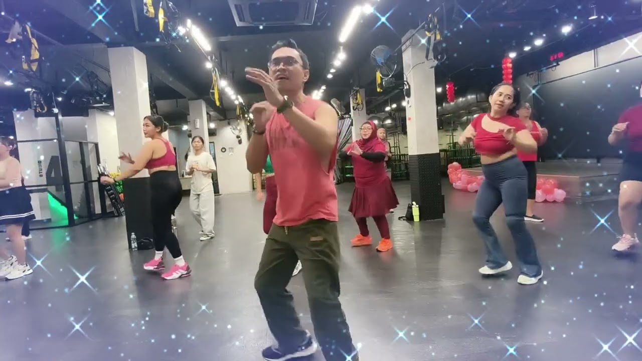 Rangeela Remix - Bolly X Class with Coach Juan - Absolute Fit Tg. Priok