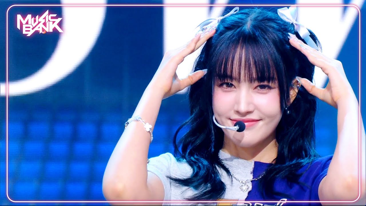 Stay WITH me - STAYC ステイシー 스테이씨 [Music Bank] | KBS WORLD TV 240705