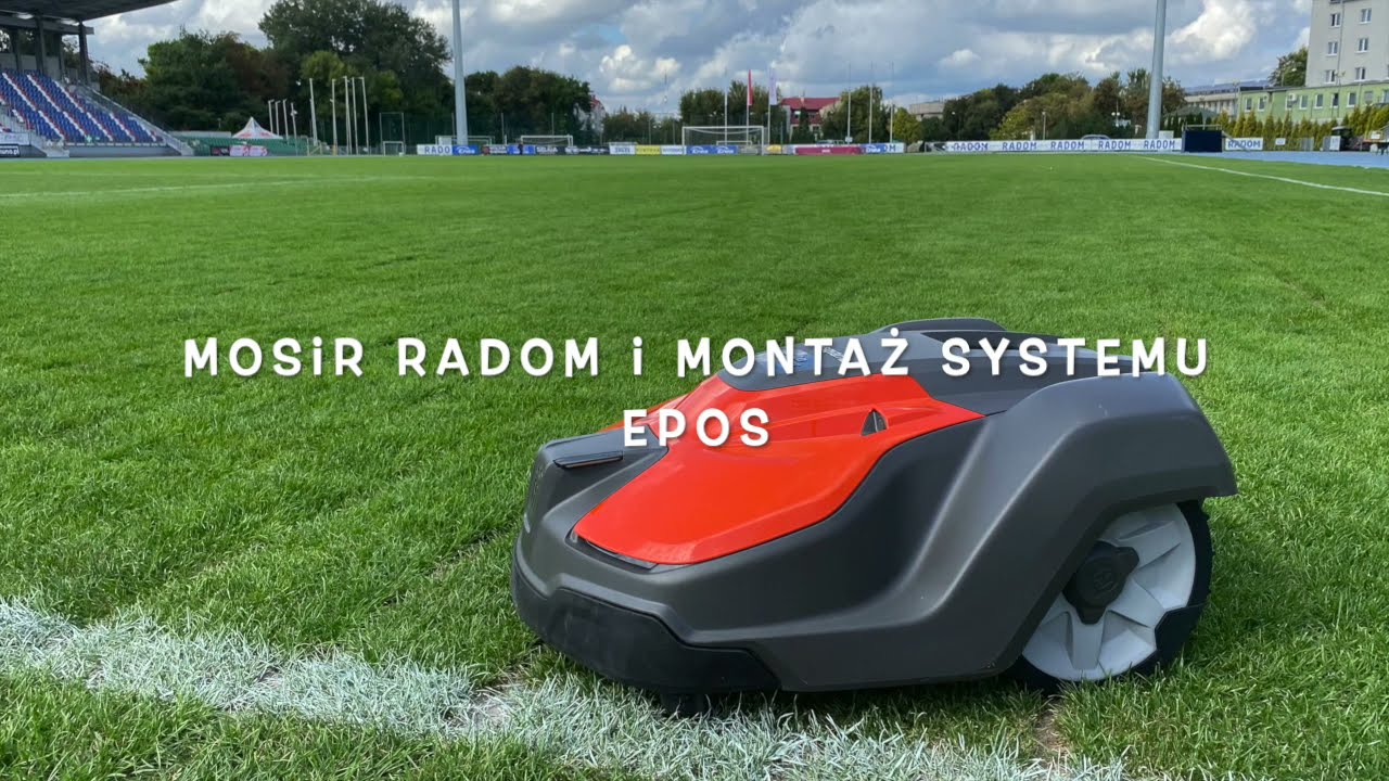 Montaż systemu koszenia Husqvarna EPOS na boisku piłkarskim