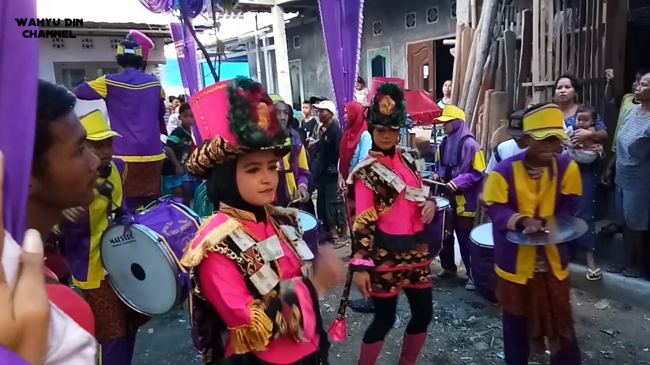 Drumband Al-asy'ariyah Kalisari Blok Pesantren