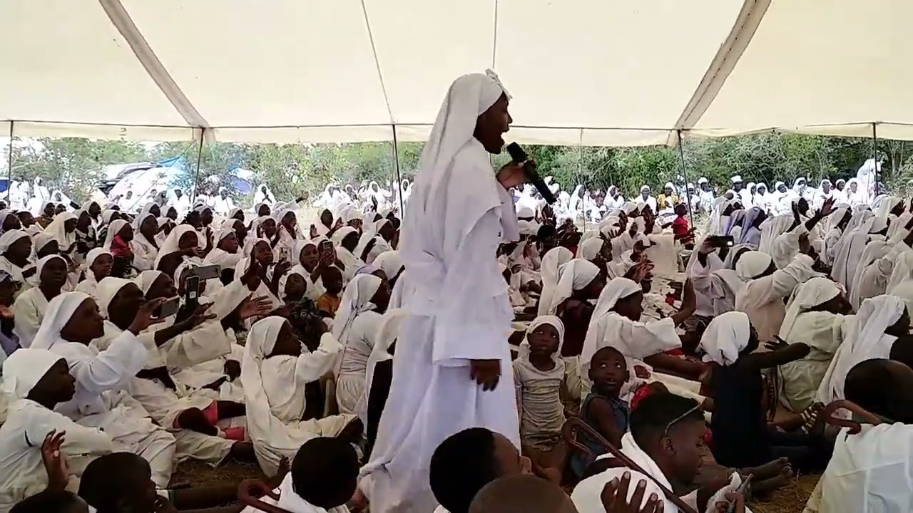 Mai Bishop - Achadzoka