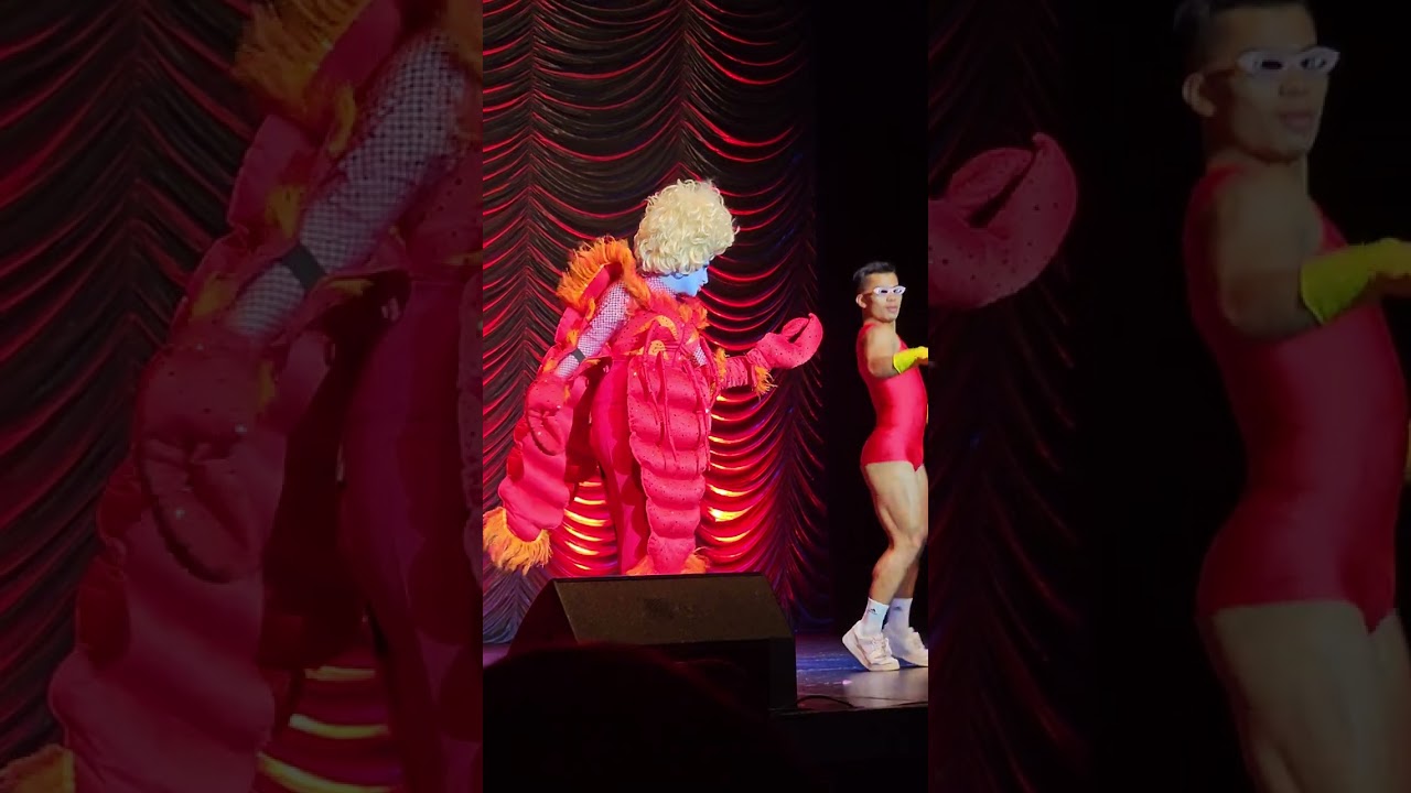 Juno Birch as the most STUNNING LOBSTER!! Yes, that's happening!! Yeeessss!!! W-w-w-welc.....