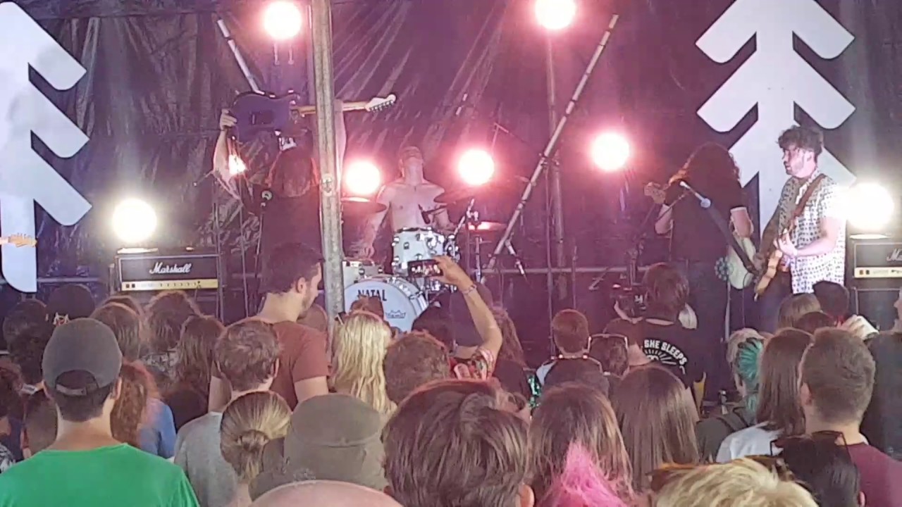 Fizzy Blood live 2000 Trees Festival 2017 . full set