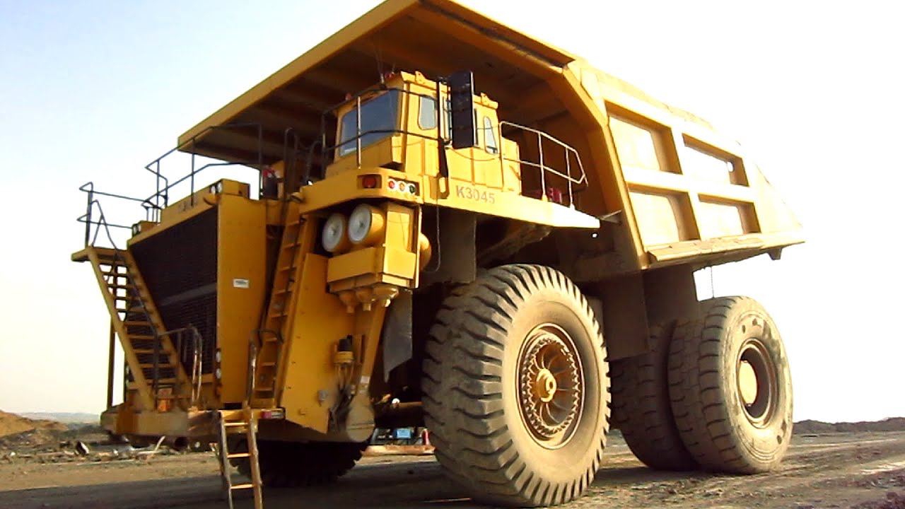 The Komatsu-Dresser 830E - Mountain Mover!