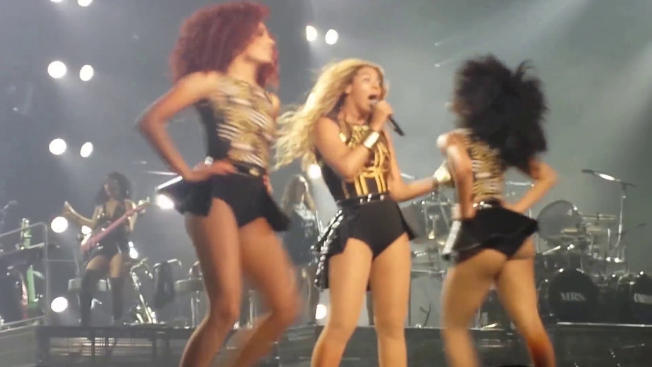 Beyonce - Crazy In Love Live Mrs Carter Show