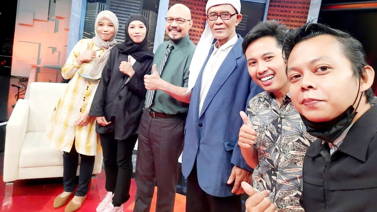Kembar TERPISAH TRENA TRENI syuting di Kick andy METRO TV