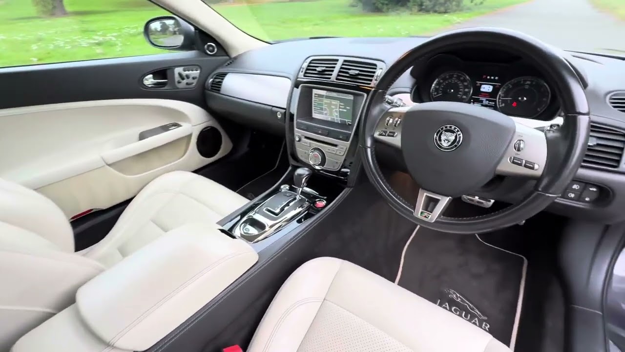 Jaguar XKR - video tour 
