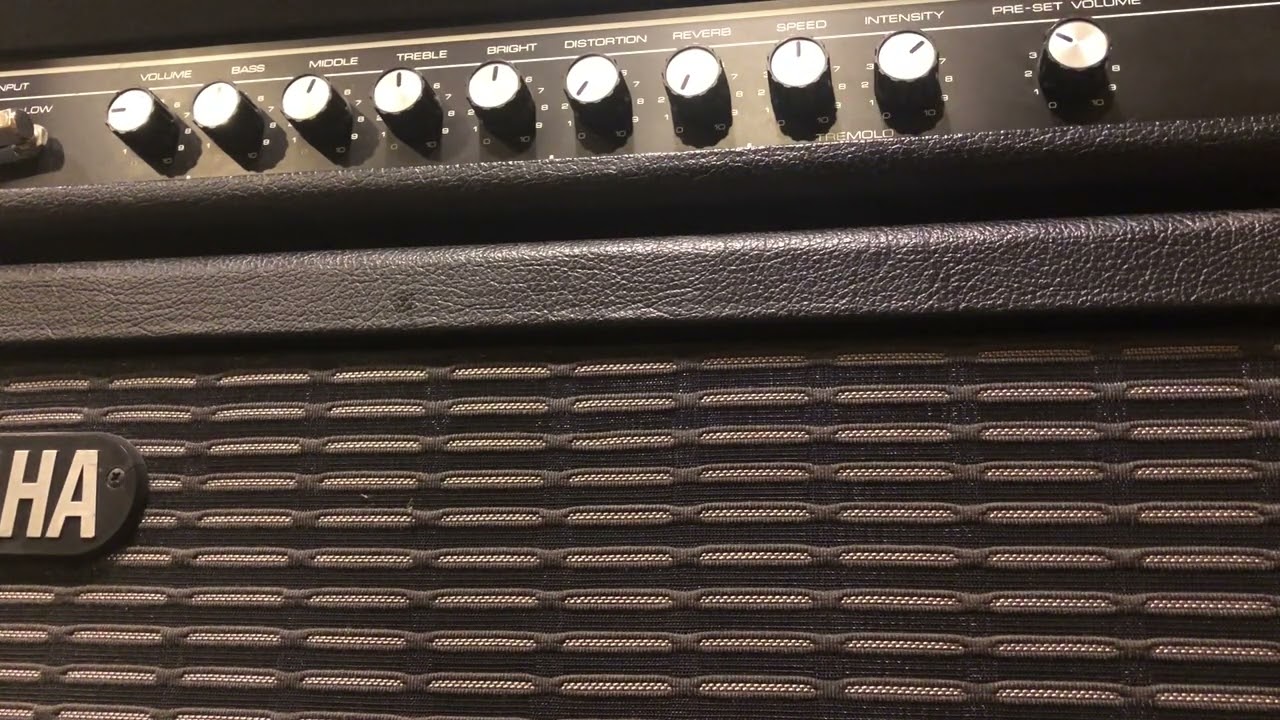 Demonstration of a Yamaha G-100 amplifier head