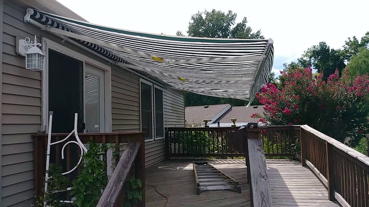 Aleko Awning in action 10'×20'