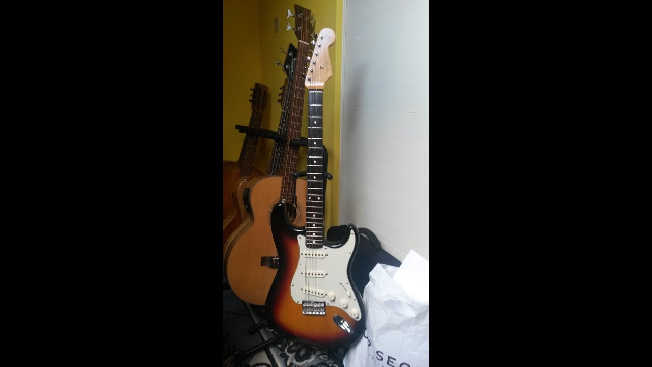 Inside: Fender Stratocaster Hardtail Robert Cray signature MIM 2004
