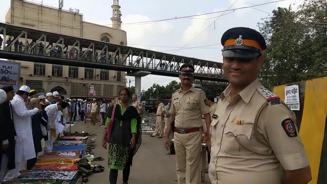 Eid Mubarak Eid Namaz Bandra Station Mosque 3 Thank you Mumbai Police