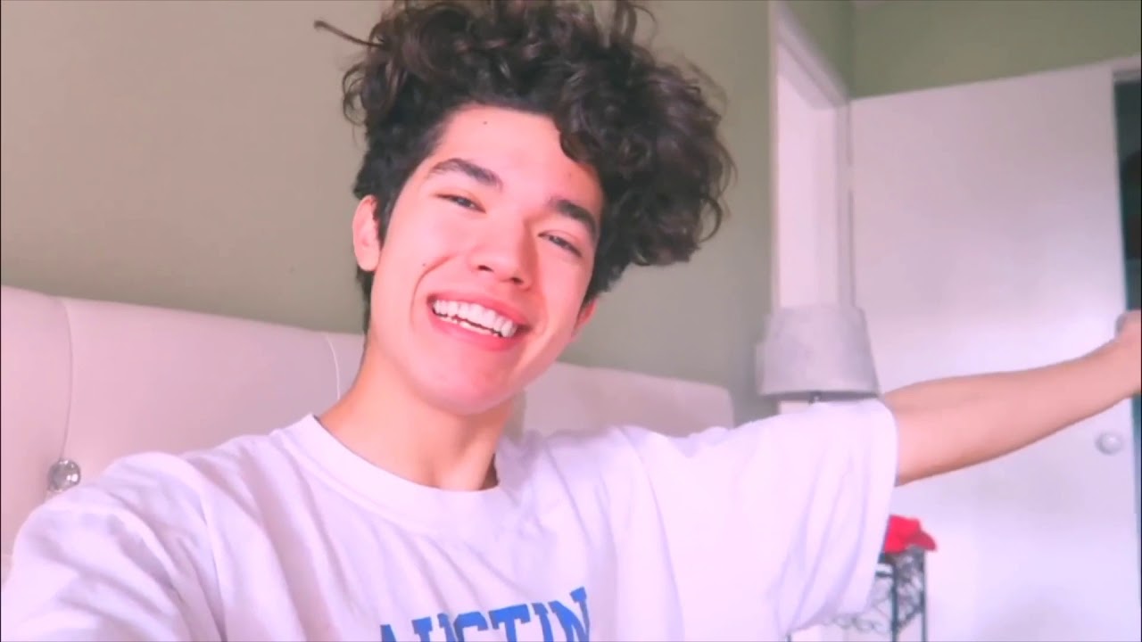 CONAN GRAY SMILING FOR 3 MINUTES 💖 (generation why)