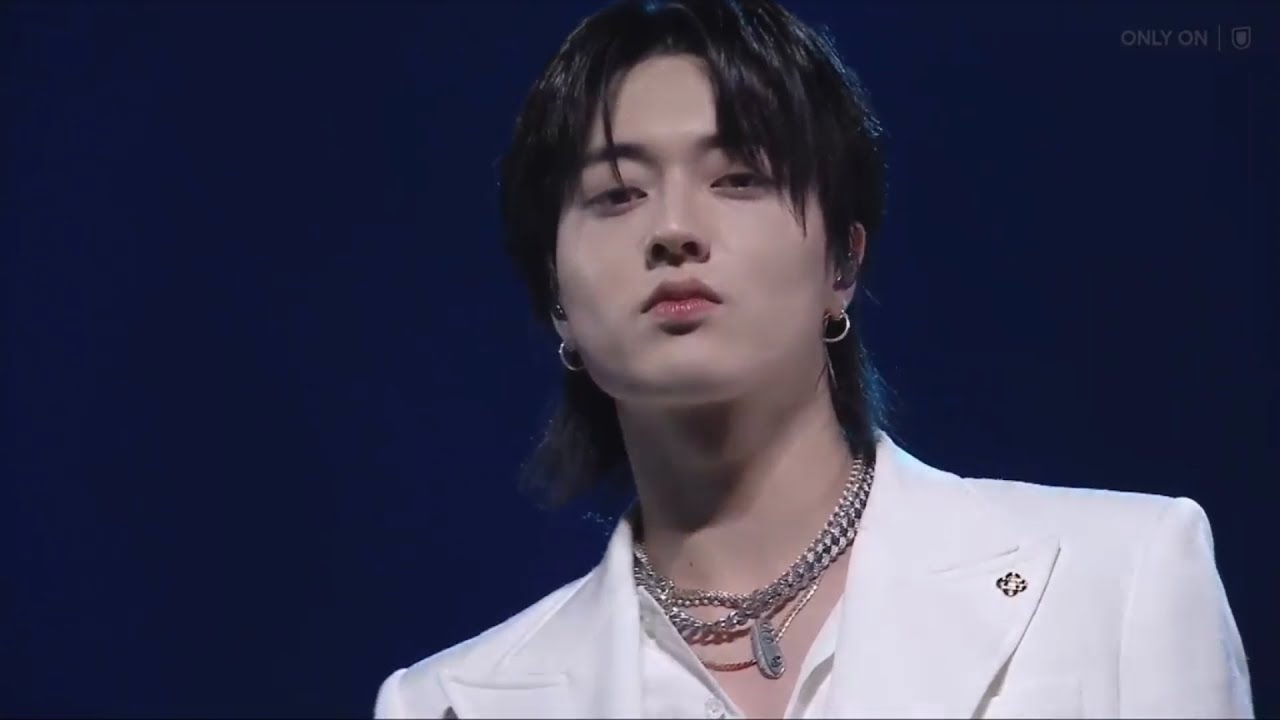 240303 TREASURE 