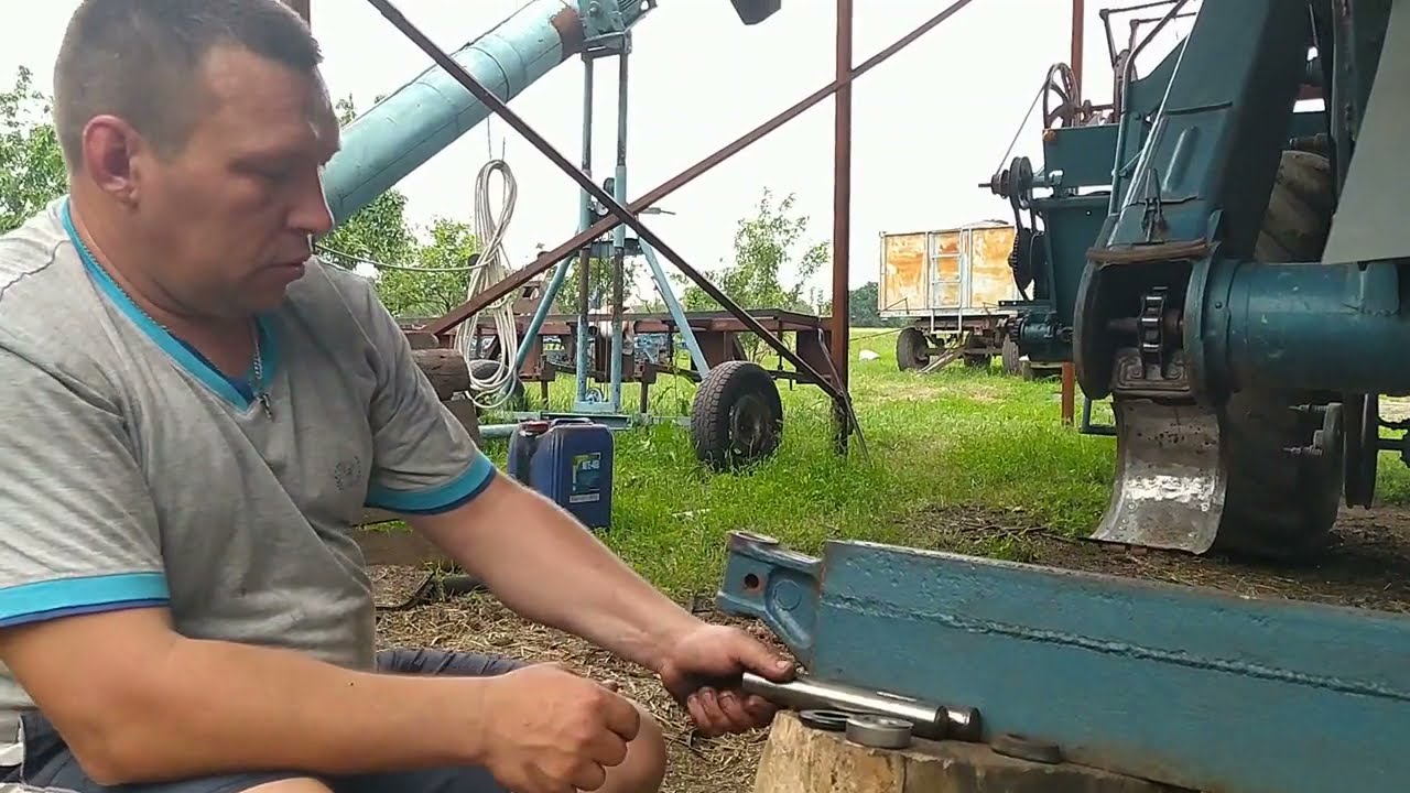 Продовження ремонту модернізованого комбайна Нива СК 5