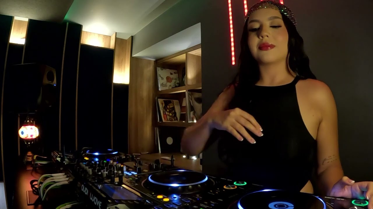Octagonal Sessions #10 with Lulú Nieto @La Sala Audio Wave