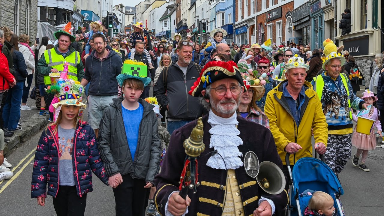 Lyme Regis Easter Bonnet Parade 2025 with Lyme Regis Majorettes & Lyme Morris 20/04/25