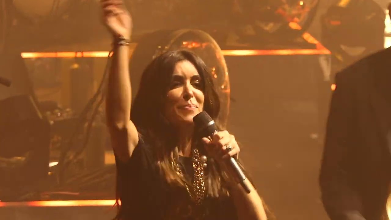 JENIFER - 9 TOUR- Au Soleil (26) PARIS BERCY 18.03.2023 (6.50mn)