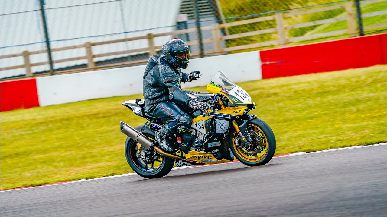 Donington Park Circuit Onboard GoPro - No Limits Racing Qualifying - 28/6/25 Yamaha R1 2015 - 1:43.8