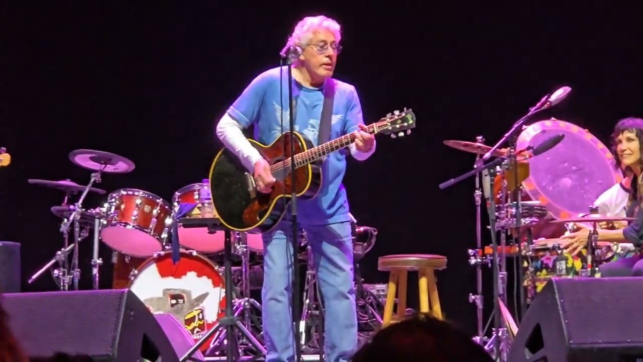 Roger Daltrey  - Squeeze Box - London Palladium