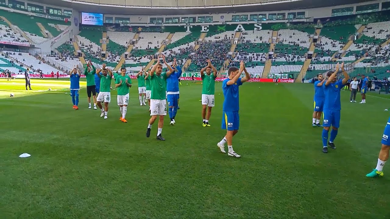 Bursaspor ve Ankaragücü tribünleri │maç öncesi ...