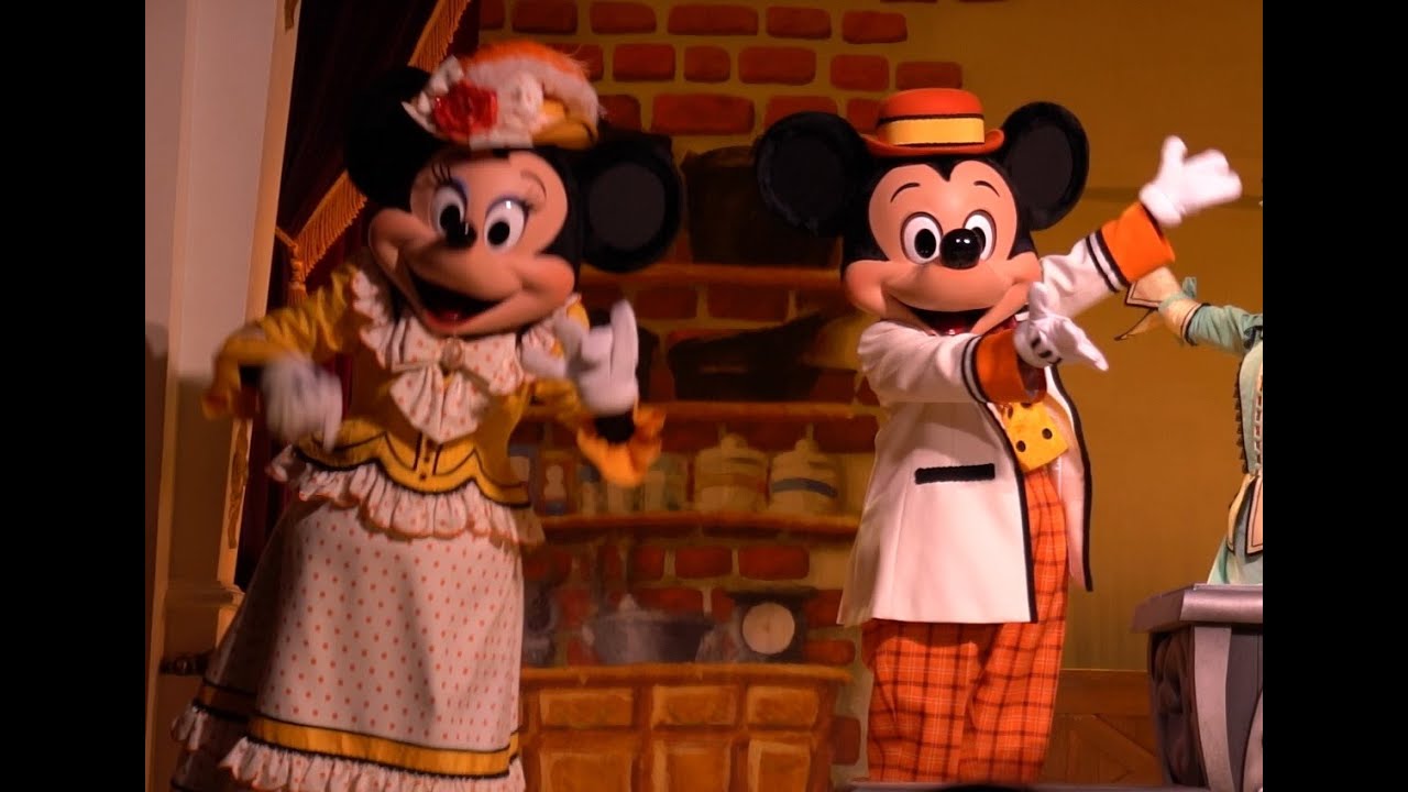 4K Mickey & Company Diamond Horseshoe Tokyo Disneyland