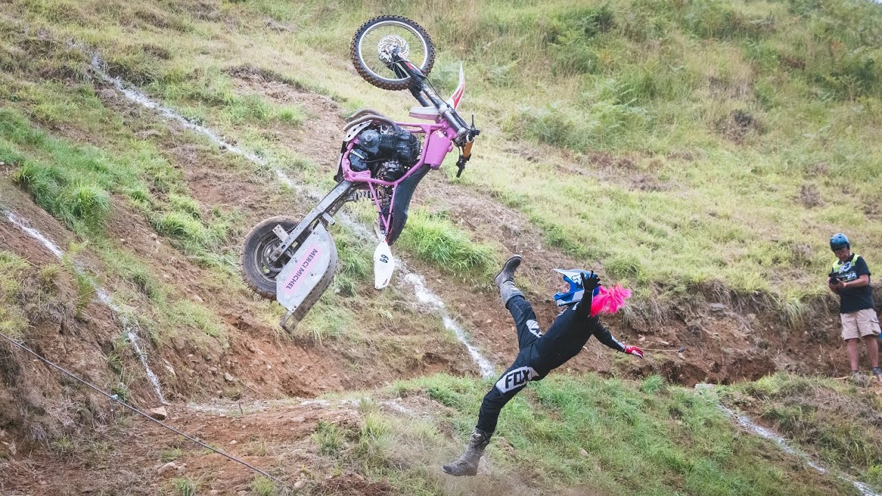 Mont&eacute;e Impossible Arette 2022 | Best of Hill Climb Crash & Show by Jaume Soler