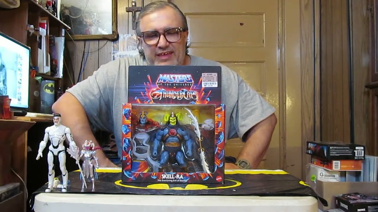 THE ADVENTUROUS JOE'S TOY REVIEWS-MASTERS OF THE UNIVERSE X THUNDERCATS SKELL- RA (MIX & MATCH WEEK)