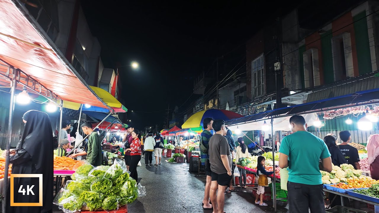4K Indonesia Immersive Walk | The Bustling Traditional Market at Night | Tanjung Market