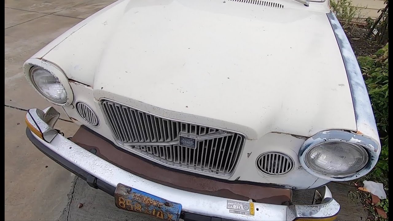 Vintage Autos: Driving a 1973 Volvo 164e