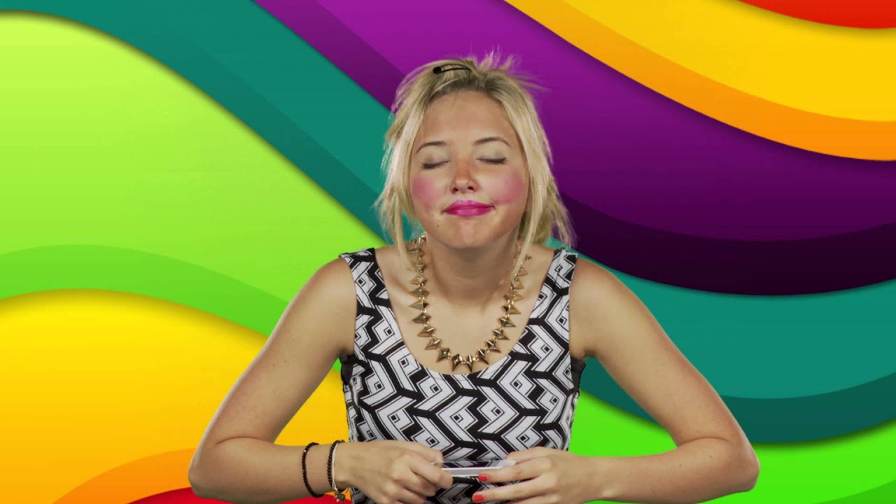 BOP Report EXCLUSIVE: Audrey Whitby Shows You How to Take the Perfect Instagram