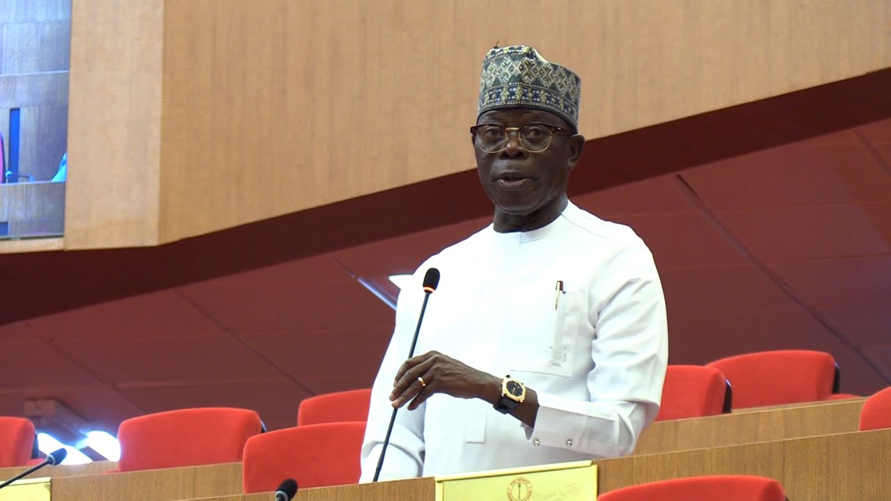 ''we will waste money'' Oshiomole Oppose Dredging of River Niger and Benue