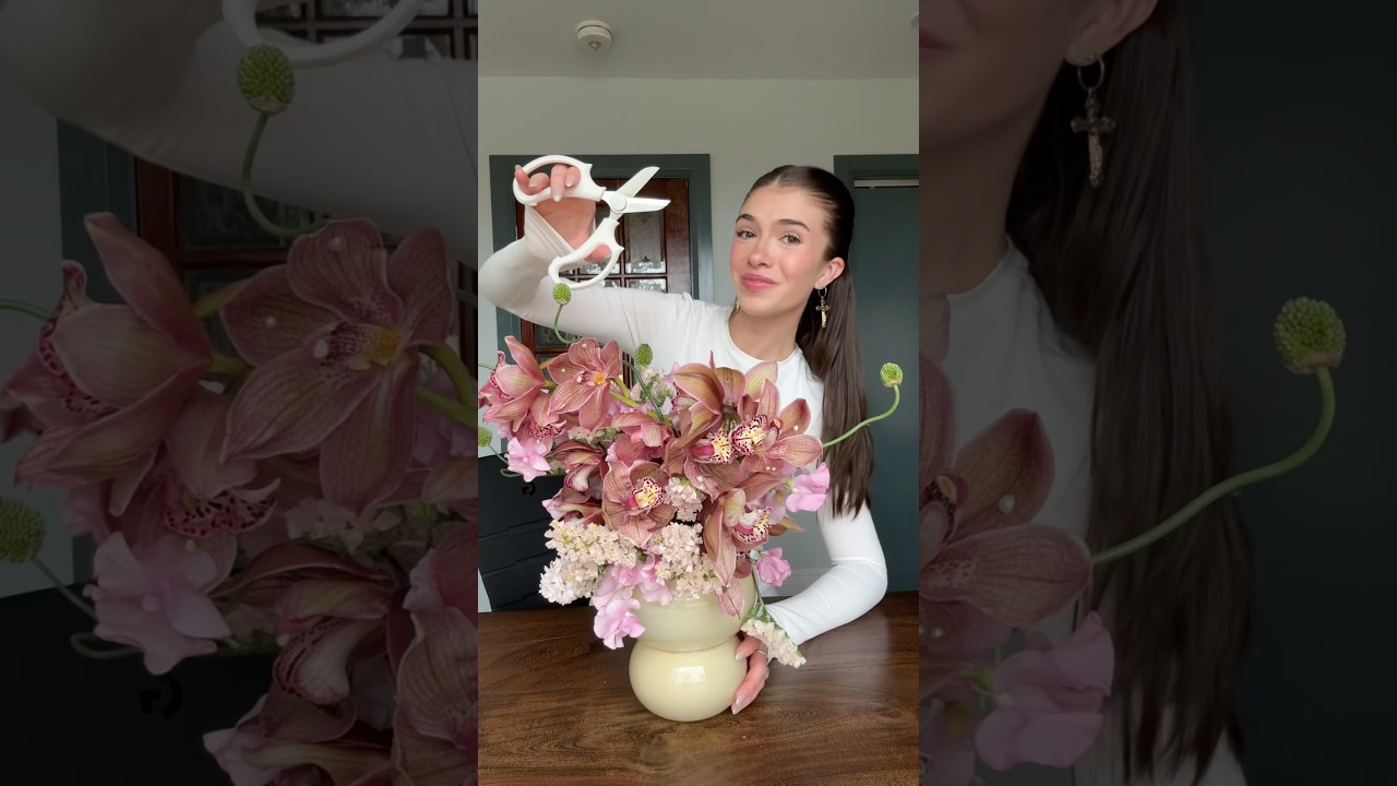 DESTROYING my flowers.. to make HAIR CLIPS 😳🌸 #shorts