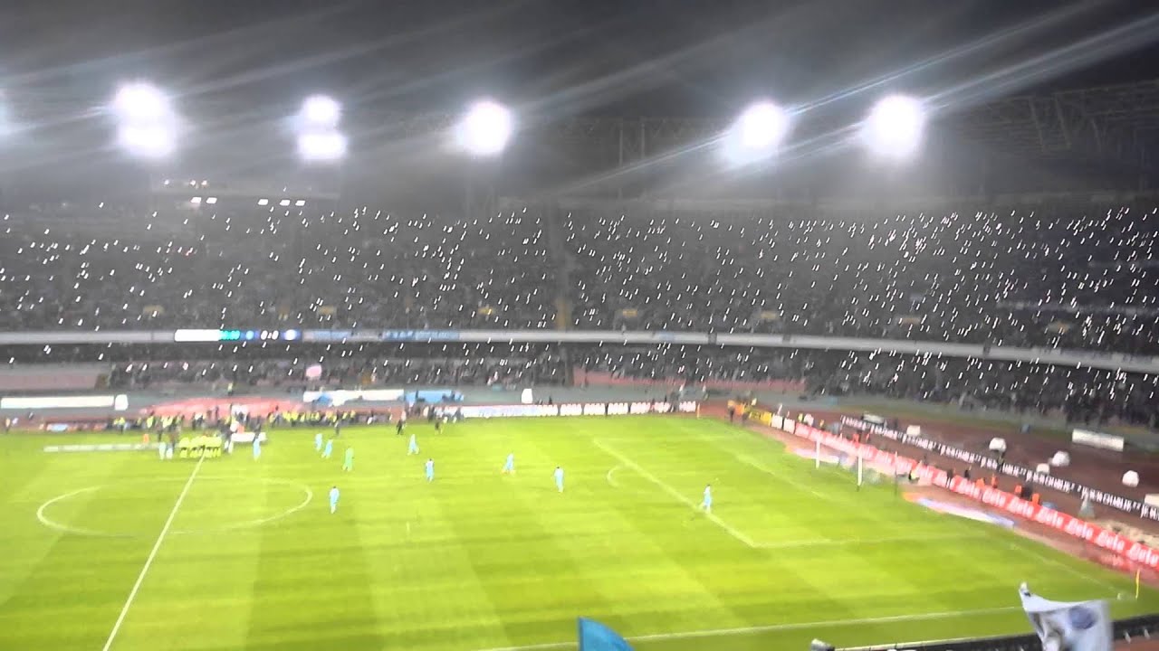 Napoli-Juventus - Stadio San Paolo canta 