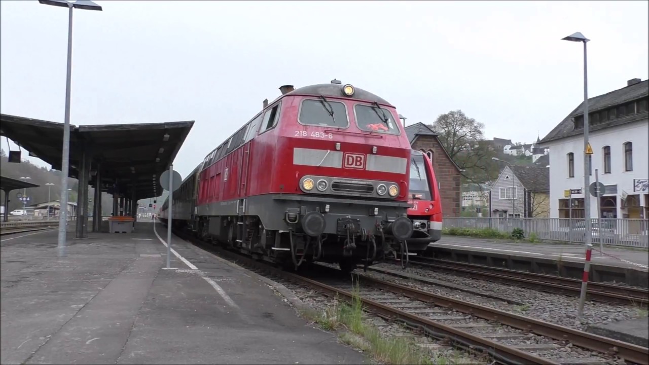 DB 218 483-6 mit Centralbahn Sonderzug in Gerolstein mit Motorstart/-stop, Makro und mehr...